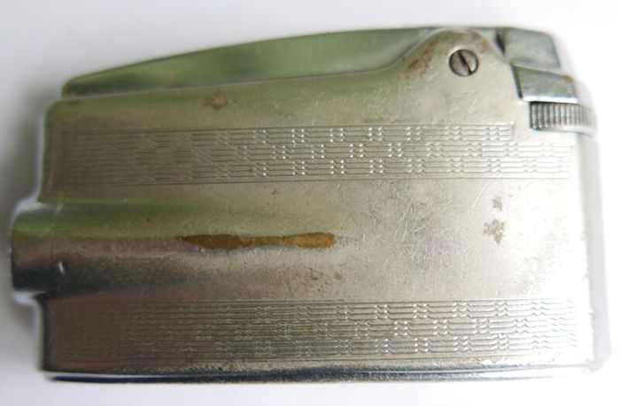 Vintage Ronson Varaflame Lighter
