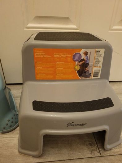 Dreambaby 2 Height 2-Up Step Stool