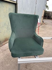 Velvet chair - no legs
