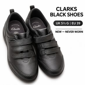Clarks Boys Black Shoes for School or formal, NEW never worn. UK 5,5 G