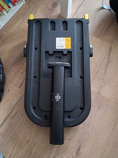 Maxi-Cosi infant car seat with base
