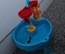 Water table - kids - free