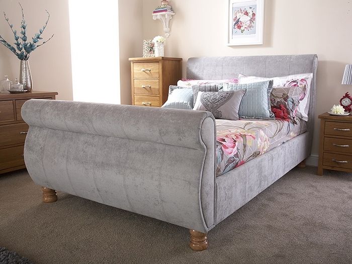 SALE E300 off Chicago Double and Kingsize Beds