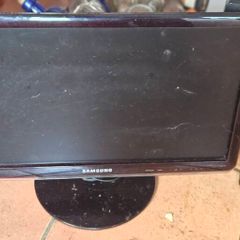 3 Monitors 3 Keyboards 2 Headsets Bundle