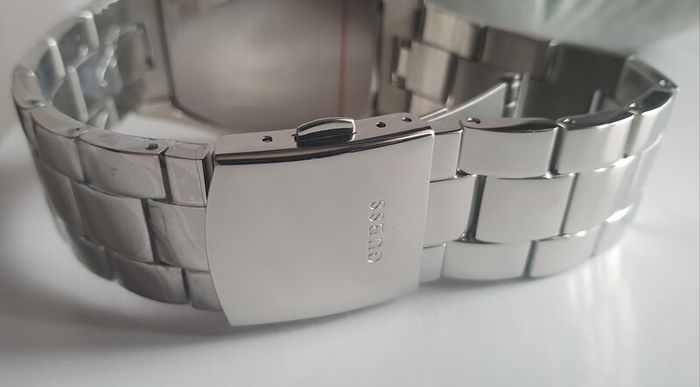 New Mens Guess Watch