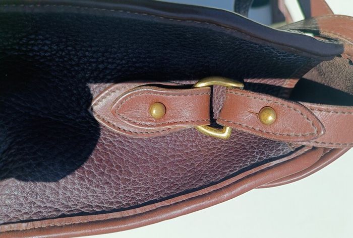 Equestrian Dooney&Bourke shoulder bag