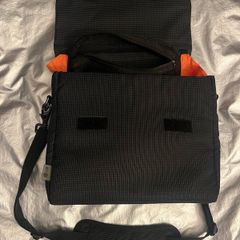 camera lens shoulder bag