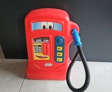 Little tikes petrol pump