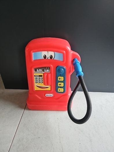 Little tikes petrol pump