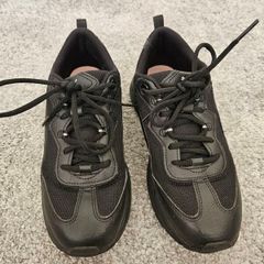 Puma shoes size 5.5