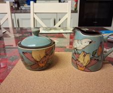 Jug,sugar bowl, and 2 mugs
