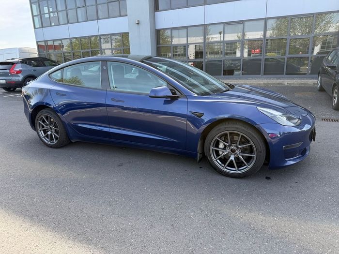2022 Tesla Model 3 Long Range Awd