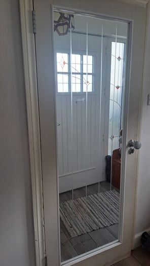 Internal glass door