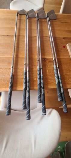 taylormade R7 irons and stand bag
