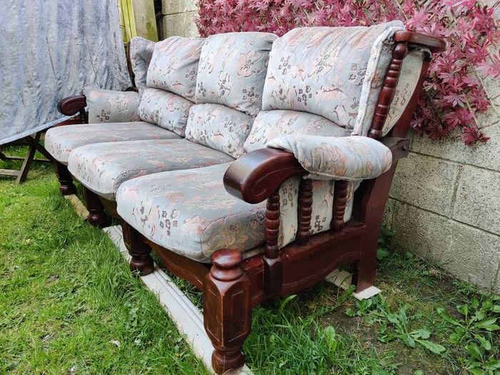 Vintage 3-Seater Sofa - Solid Wood Frame