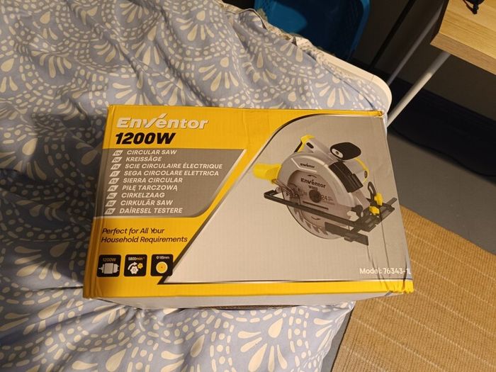 1200 w Circular Saw