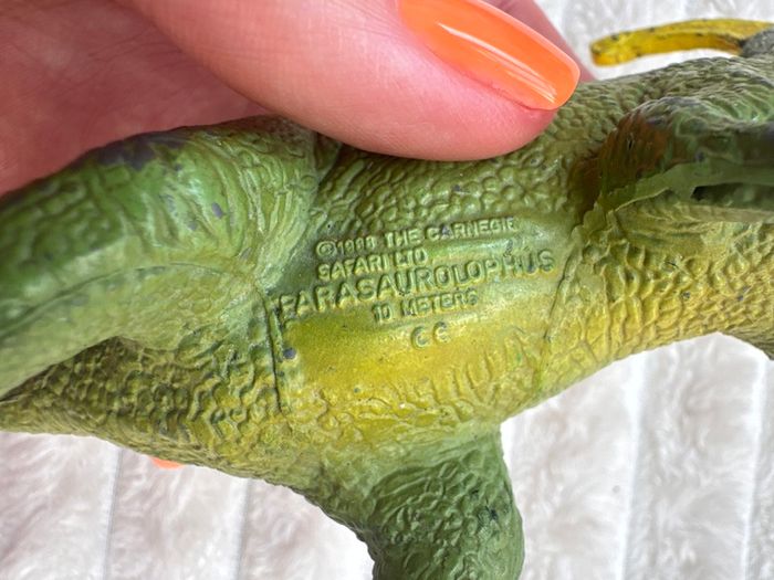 1988 Carnegie Collection Safari Parasaurolophus Dinosaur approx. 12.5 cm. Used Please see photos