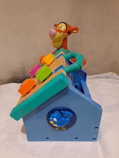 Disney Tigger Matel toolbox toy