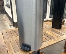 Pedal bin