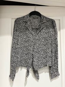 Oasis animal print cropped shirt (Size 10)