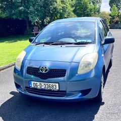 Toyota Yaris 1.0 L petrol manual