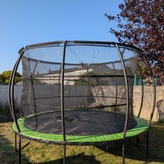 12 ft Thorpe Trampoline