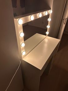 Make up table and mirror small