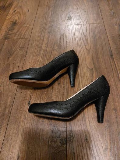 Clarks cushion-NEW- UK7