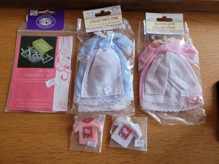 Dolls house - Miniature shop - hats, shoes, handbags, umbrellas and more