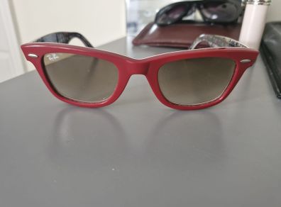 Ray ban