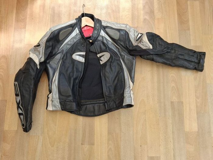 motorcycle leather suit/PRICE REDUCED