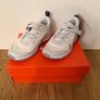 Nike Omni Multi Court for Kids Trainers Image 2