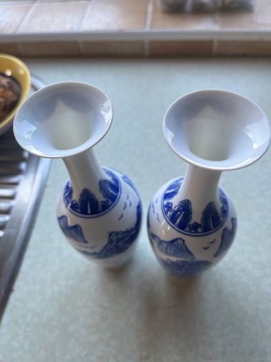 Chinese Pair Eggshell Porcelain Colbalt Blue/ White Elegant Vases