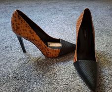 Zara Heels Size 4