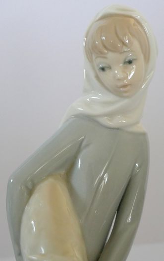 Lladro Figurine