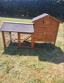 hen house/ rabbit hutch