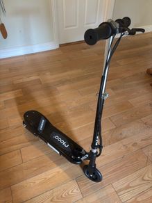 Kids Ricco Foldable electric scooter - mint condition