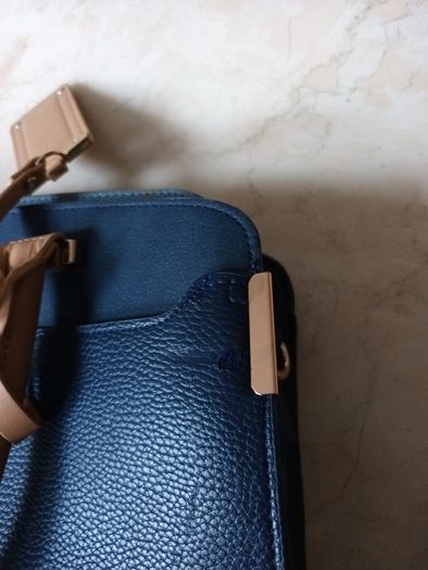 Manatary Large  Navy Handbag.   New - No Tag.