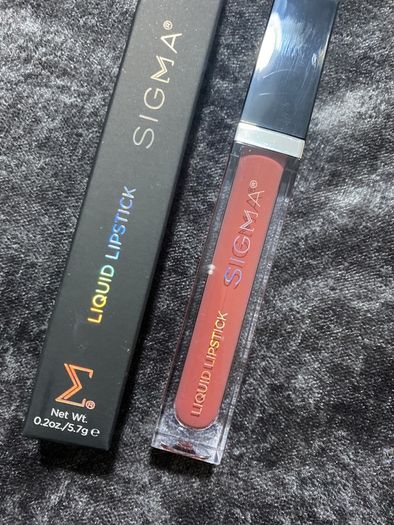 Sigma beauty matte liquid lipstick in FABLE BNIB