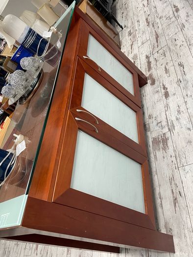 sideboard
