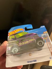 Hotwheels Gold Chase "23 Ram 1500