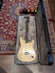 Fender Stratocaster