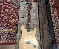 Fender Stratocaster