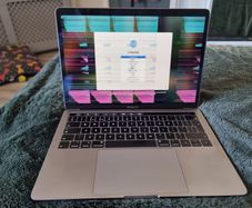 MacBook pro 2019 13"