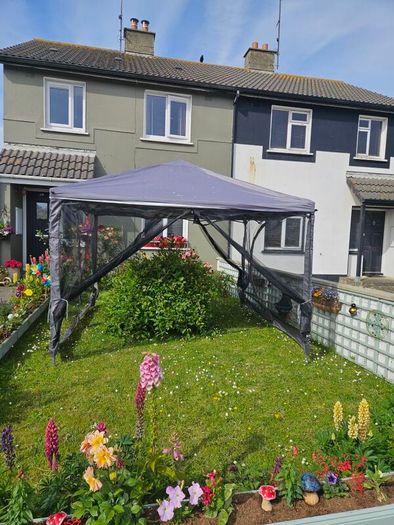 pop up gazebo