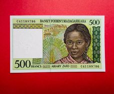 Madagascar. 500 Francs  1994  PICK  75a ( Uncirculated )
