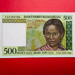 Madagascar. 500 Francs  1994  PICK  75a ( Uncirculated )