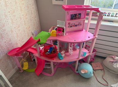 doll house