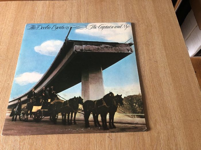 The Doobie Brothers - The Captain And Me