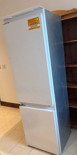 Integrated Whirlpool 6sense fridge freezer 70/30 Split
